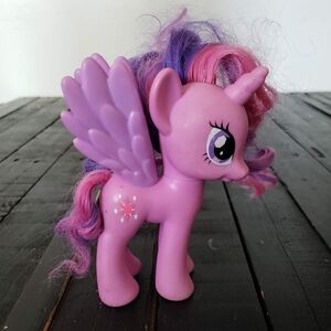My Little Pony Twilight Sparkle Purple Unicorn Horse Plastic MLP Wings Pink Hair